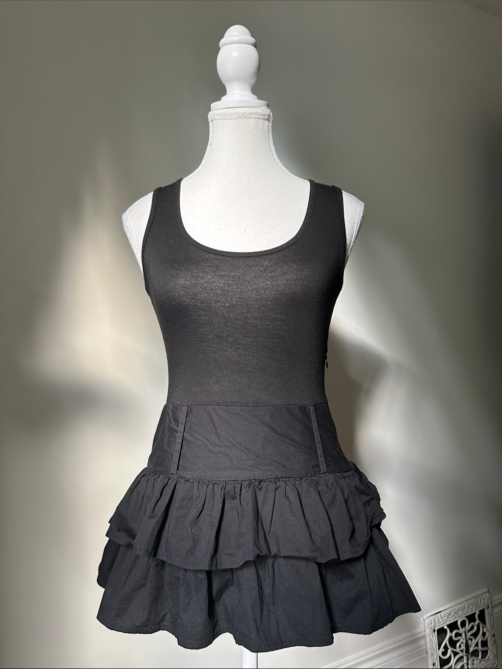 URBAN BEHAVIOR Vintage Y2K Black Whimsigoth Grunge Peplum Ruffle Tank Top Small
